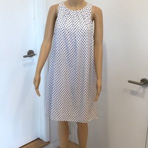 🎁 3/25 Alfani-white black polka dot shift dress